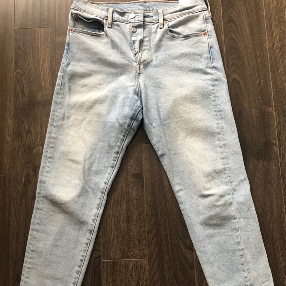 Faded denim cropped length Levis - Picture 4 of 5